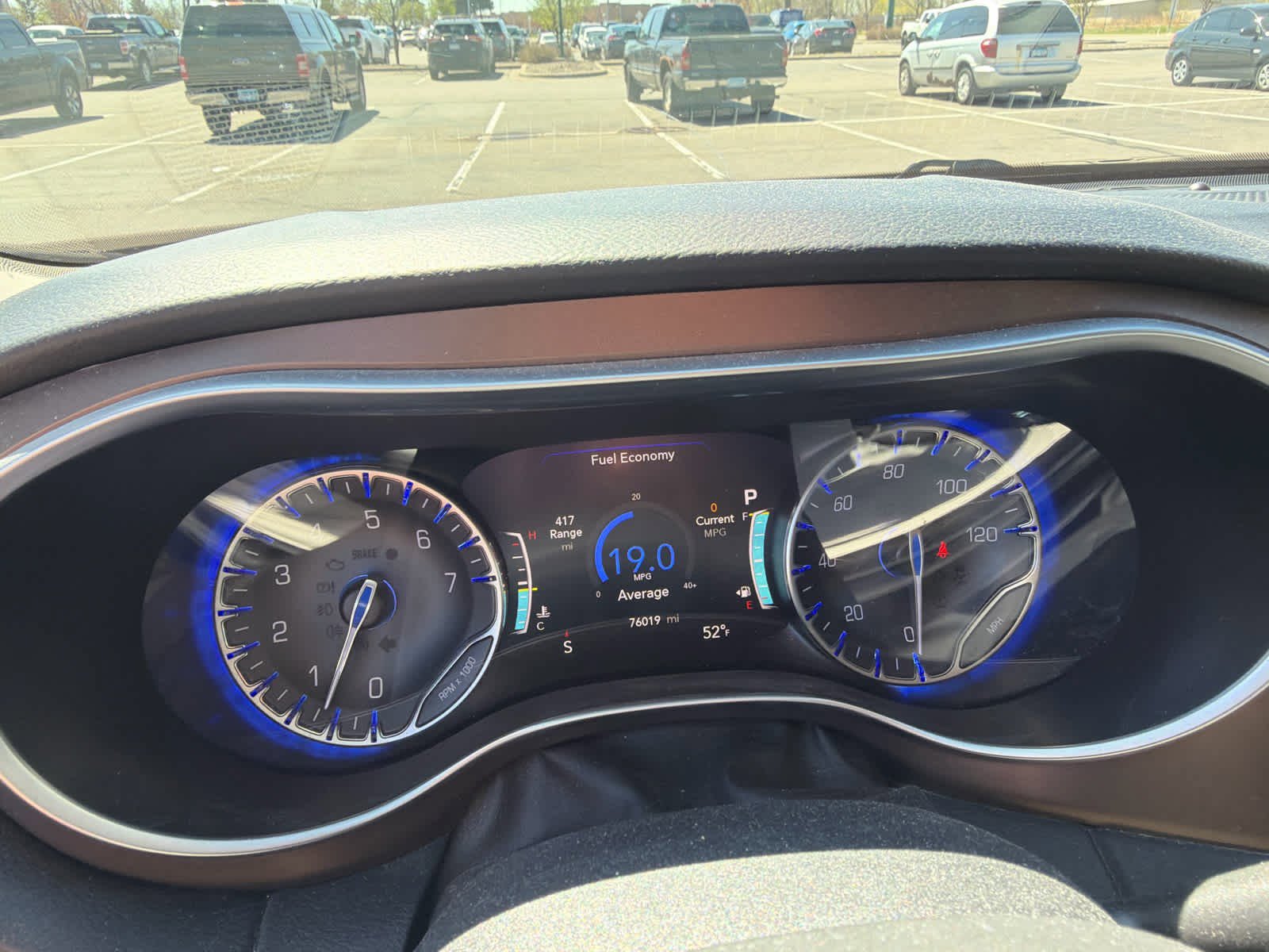 Used 2017 Chrysler Pacifica Touring-L Plus w/ Advanced Safetytec Group FWD image 10