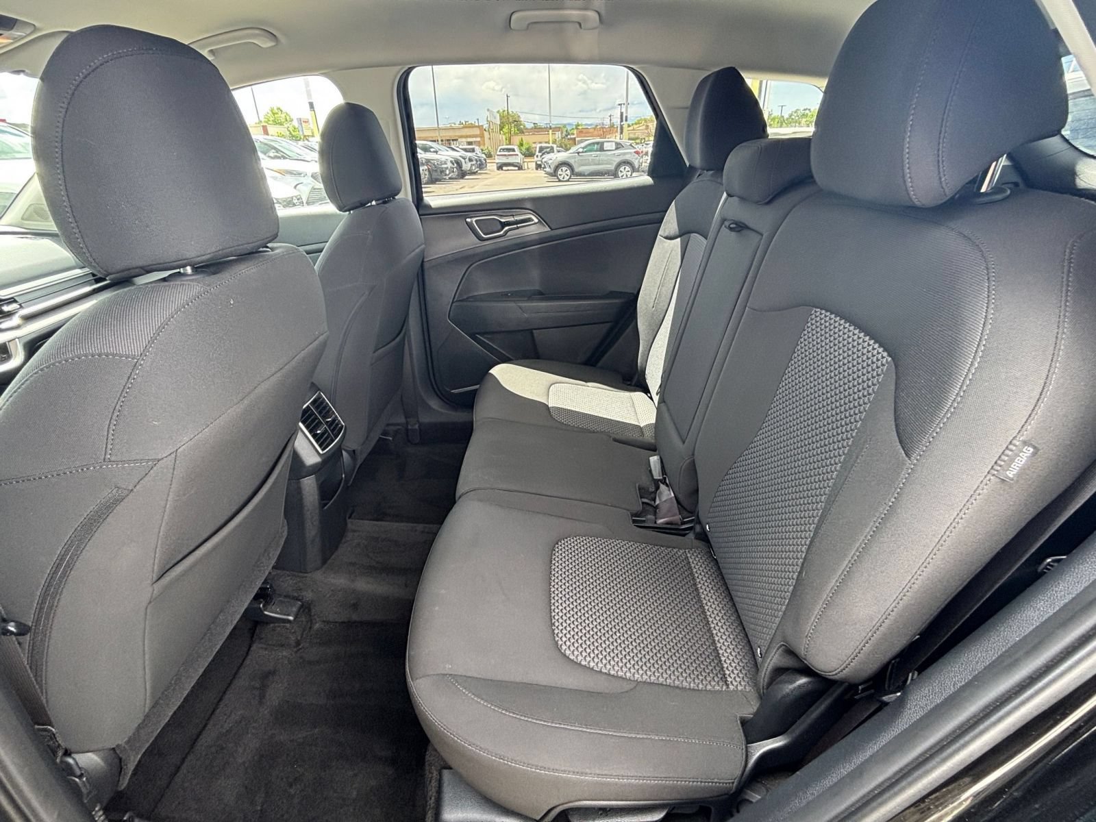 Used 2025 Kia Sportage LX FWD image 23