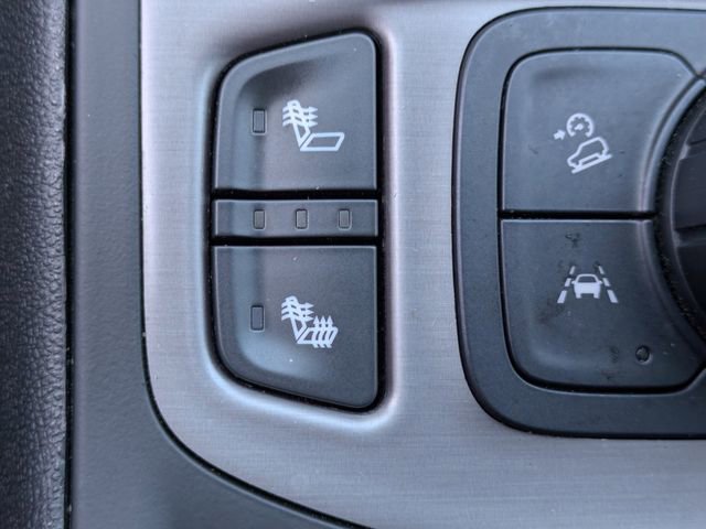 Used 2022 GMC Terrain AT4 w/ Infotainment Package II AWD/4WD image 25