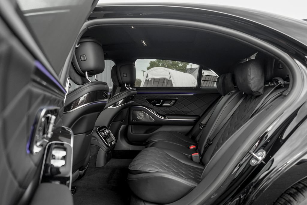 New 2027 Mercedes-Benz S 580 4MATIC Sedan image 17