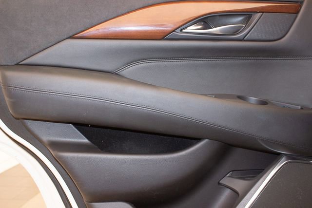Used 2018 Cadillac Escalade Luxury image 21