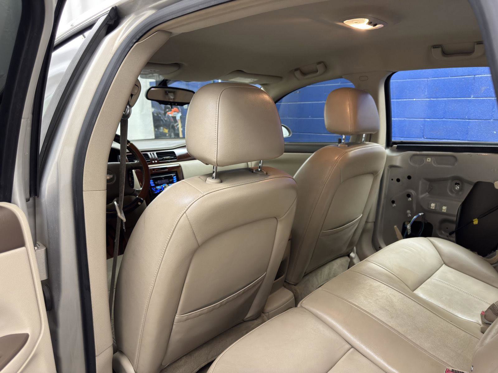 Used 2008 Chevrolet Impala LT w/ Luxury Edition Package image 23