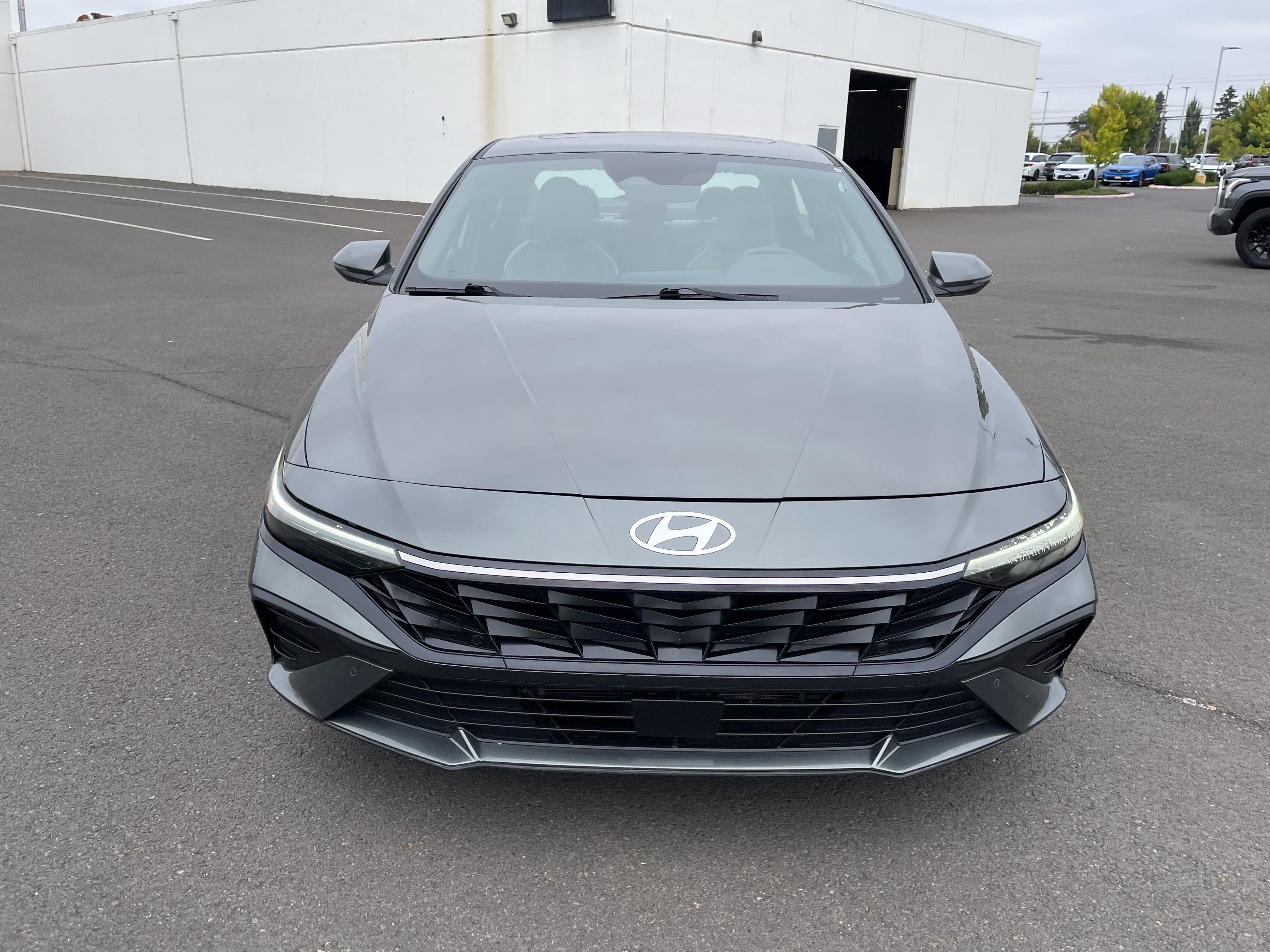 Used 2024 Hyundai Elantra Limited FWD image 8