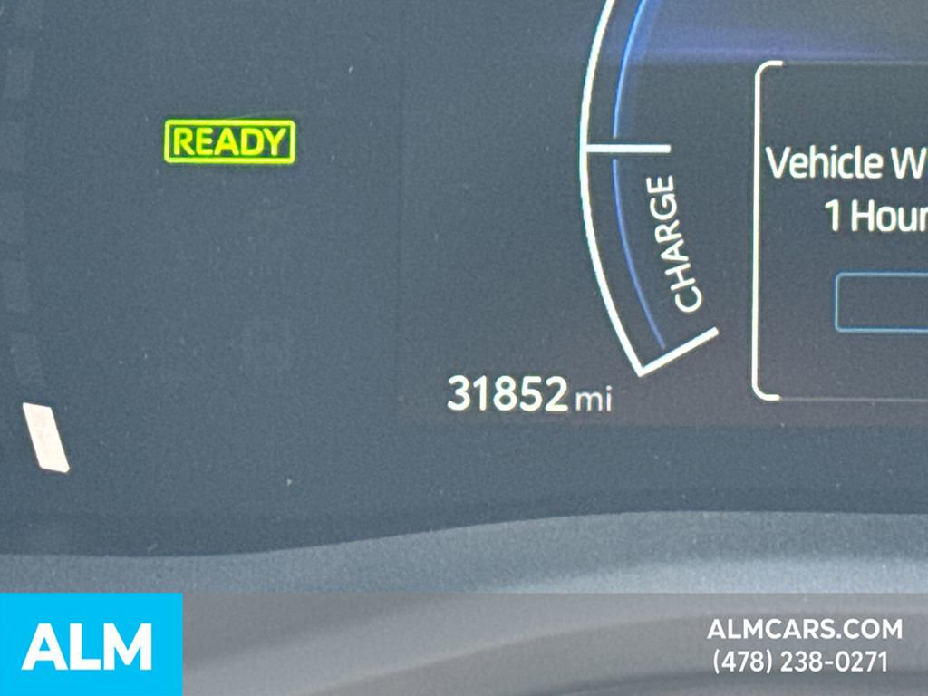 Used 2025 Toyota Camry SE image 30