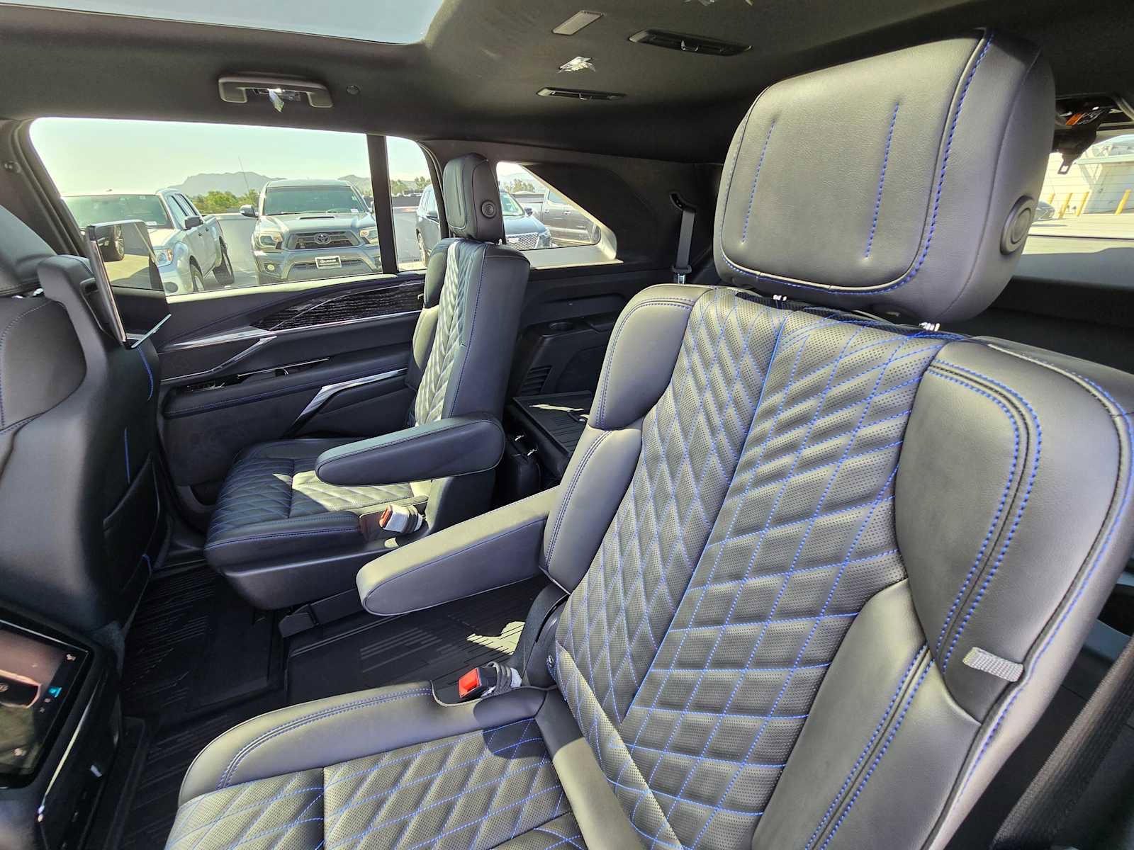 New 2026 Cadillac Escalade IQ Luxury 1 w/ LPO, Floor Liner Package image 20