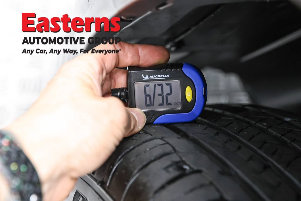 Used 2023 Jeep Renegade Limited AWD/4WD image 28