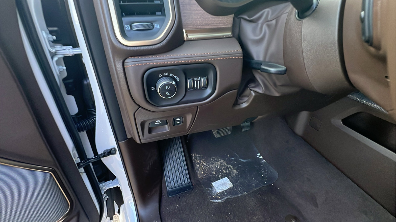 New 2026 RAM 1500 Limited image 22