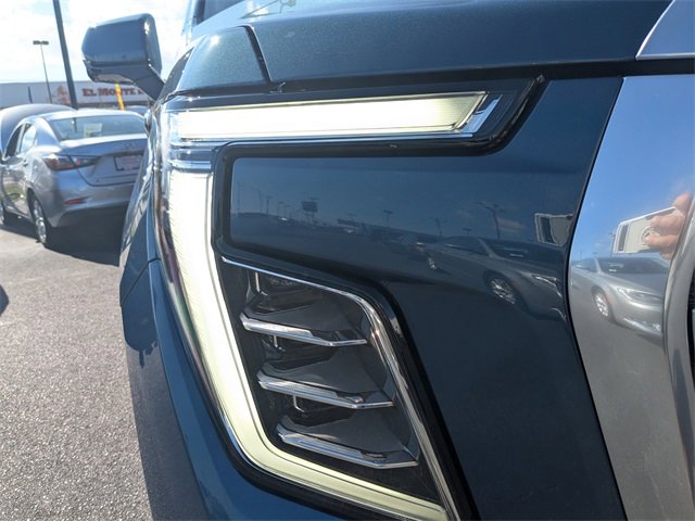 New 2026 GMC Yukon XL Denali w/ Sun & Power Step Package image 10