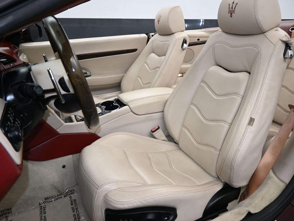 Used 2015 Maserati GranTurismo Convertible image 10