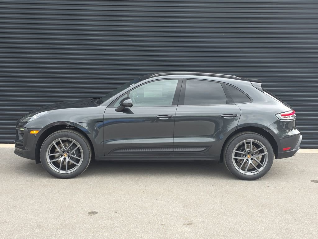 New 2026 Porsche Macan image 2