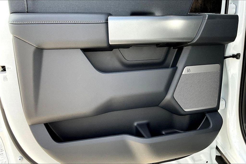 New 2026 Ford F250 Lariat w/ Black Appearance Package image 22