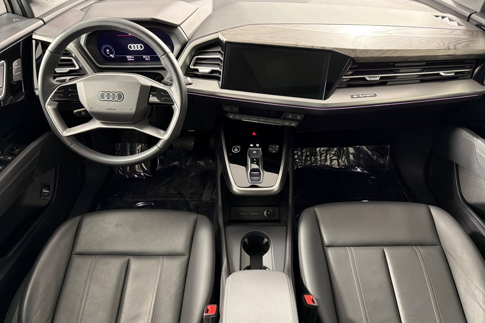 Used 2023 Audi Q4 e-tron Premium Plus w/ Premium Plus image 12