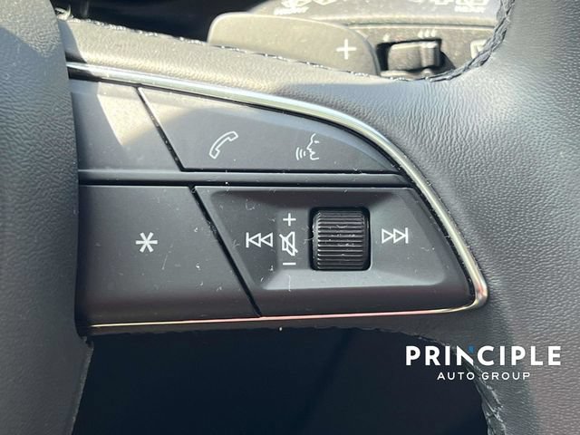 Used 2023 Audi Q8 Premium AWD/4WD image 20