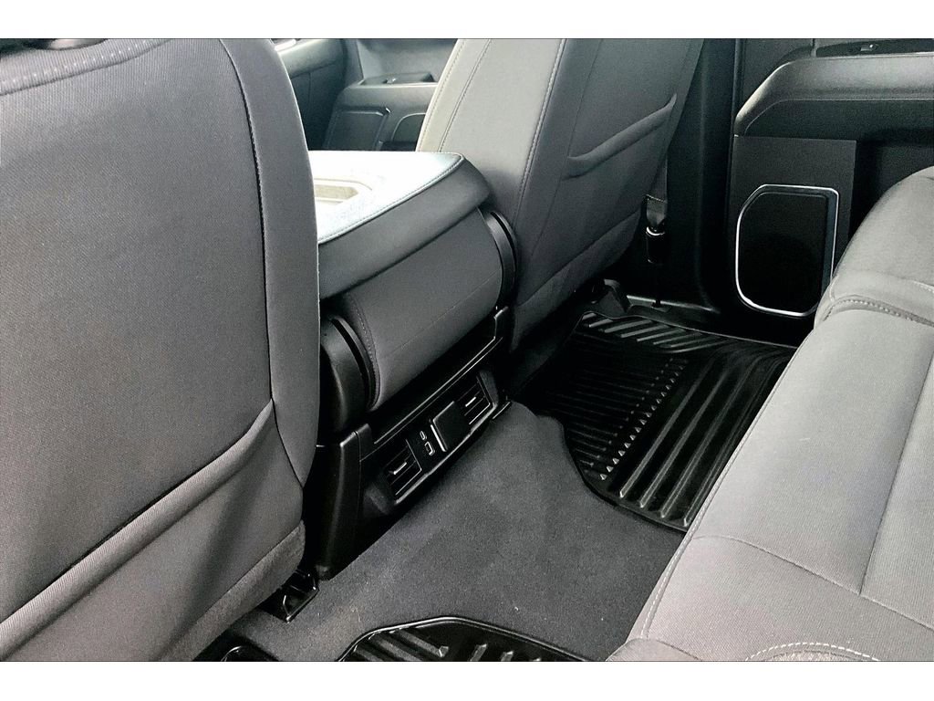 Used 2024 GMC Sierra 1500 SLE image 11