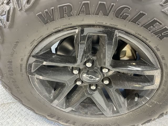 Used 2024 Chevrolet Silverado 1500 LT Trail Boss AWD/4WD image 10
