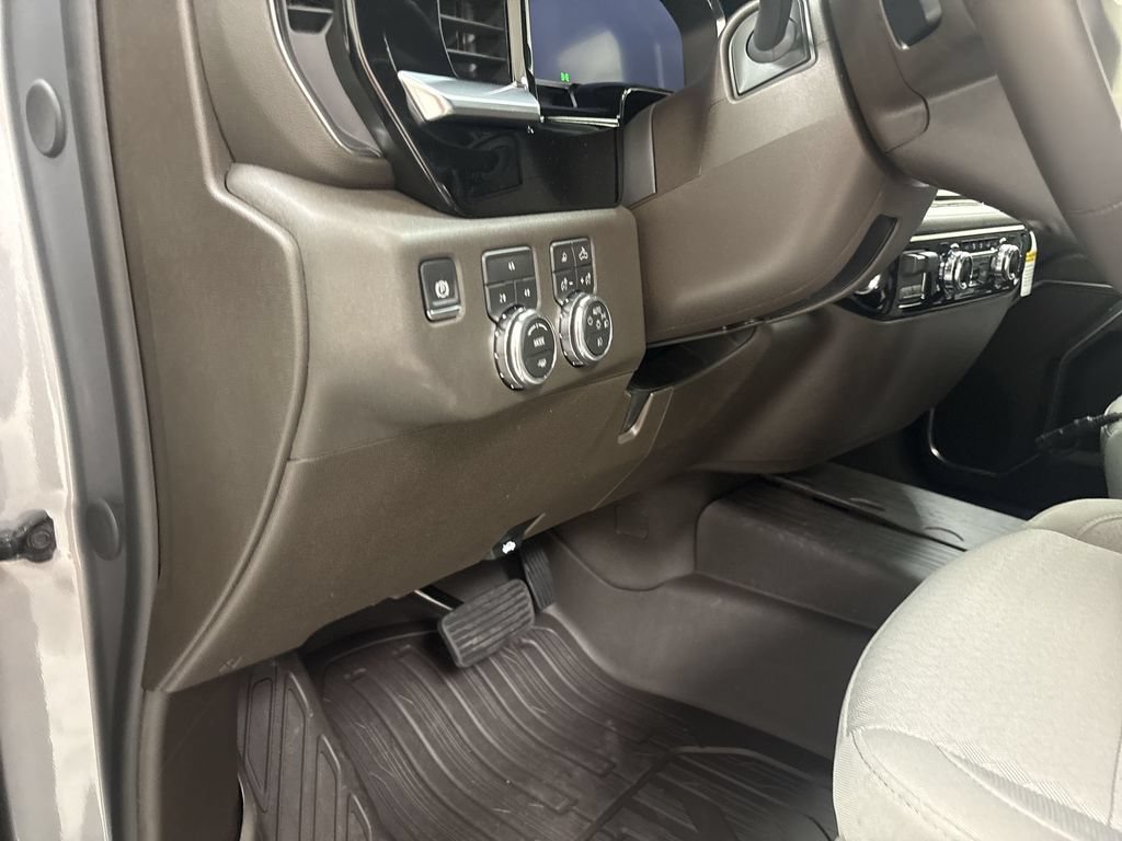New 2026 GMC Sierra 2500 SLE w/ SLE Value Package; AWD/4WD image 18