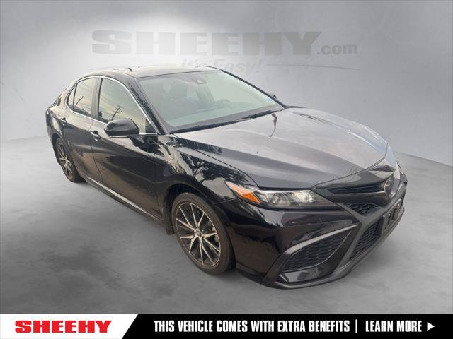 Certified 2024 Toyota Camry SE FWD image 1