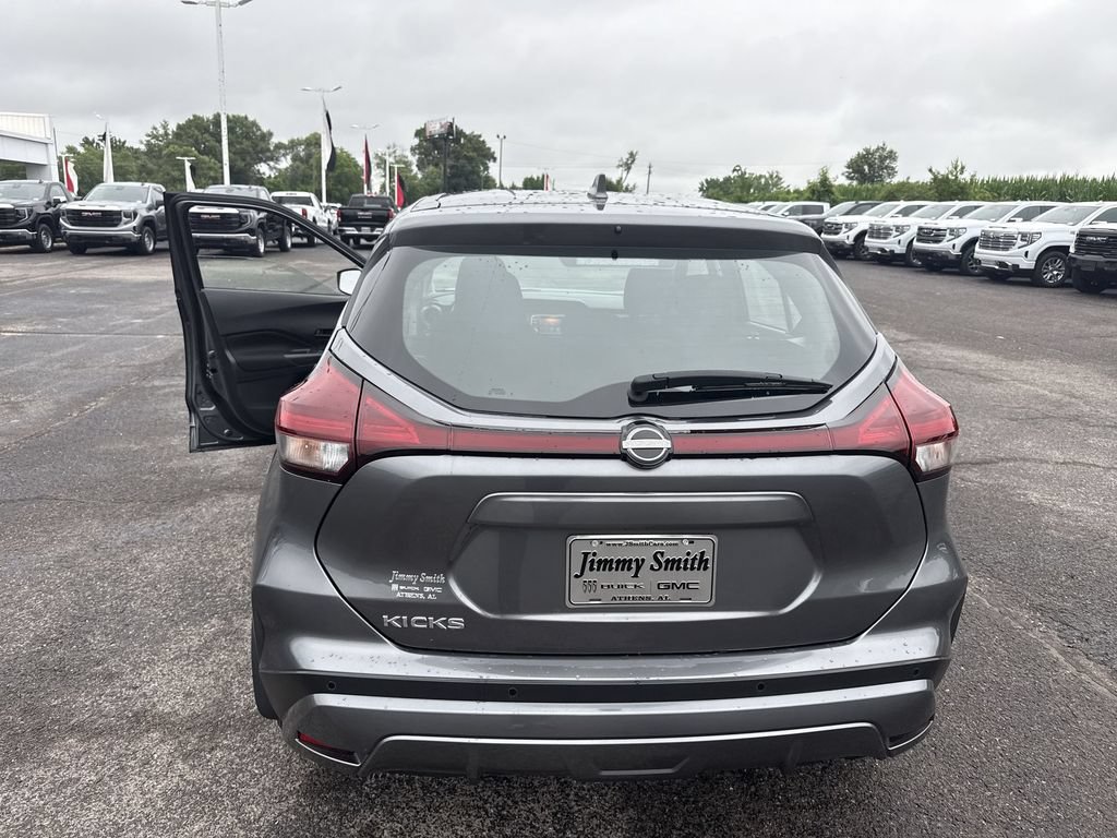 Used 2024 Nissan Kicks S FWD image 33