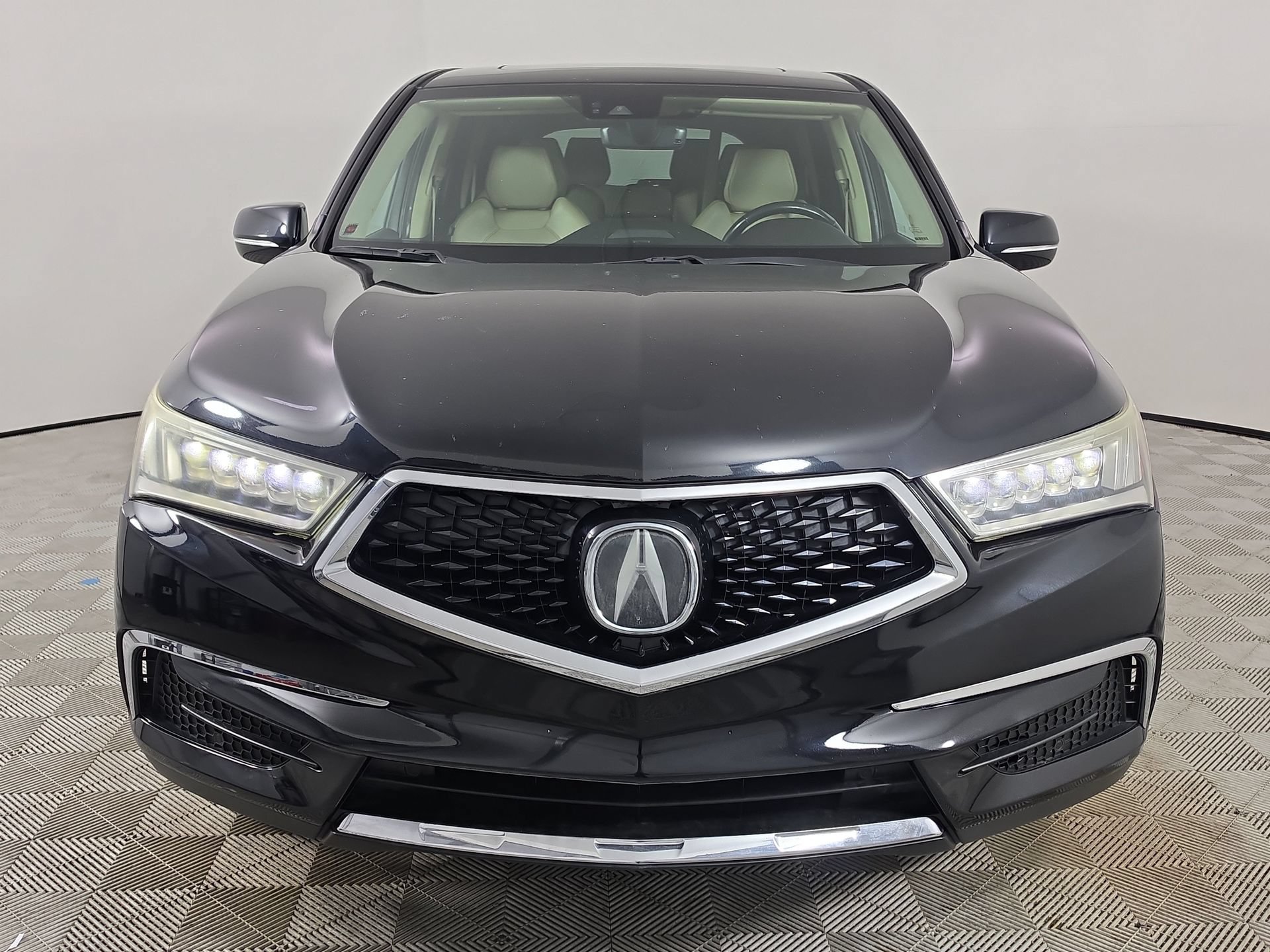 Used 2019 Acura MDX w/ Technology Package FWD image 2