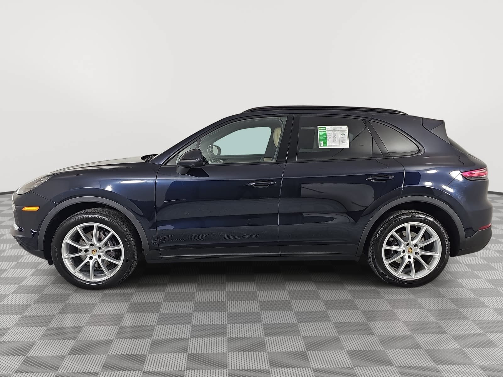 Used 2019 Porsche Cayenne w/ Premium Plus Package AWD/4WD image 5