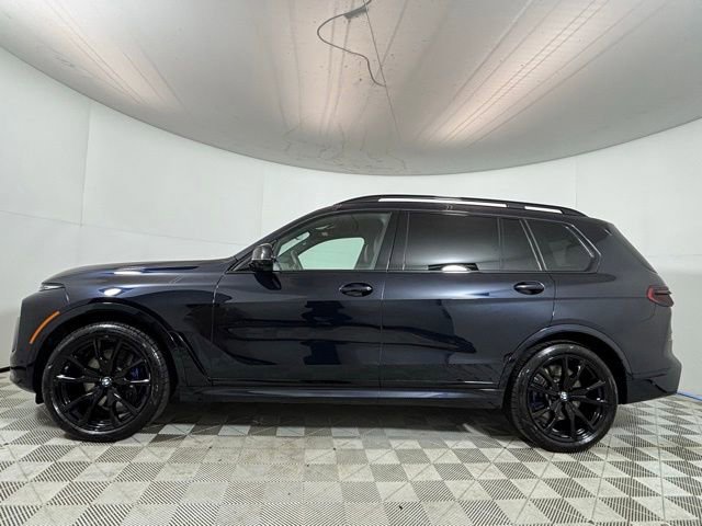 Used 2025 BMW X7 M60i AWD/4WD image 4
