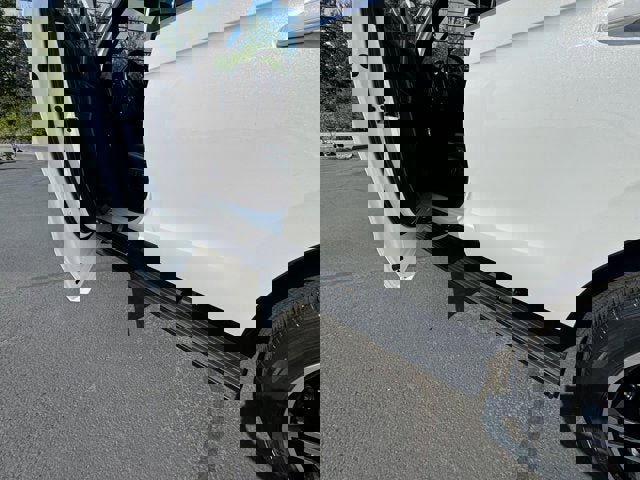 Used 2020 Ford Expedition Limited w/ Equipment Group 303A image 9