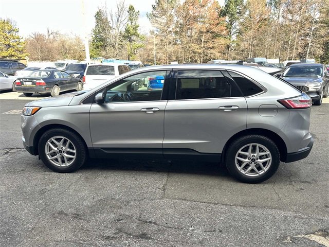 Used 2024 Ford Edge SEL image 2