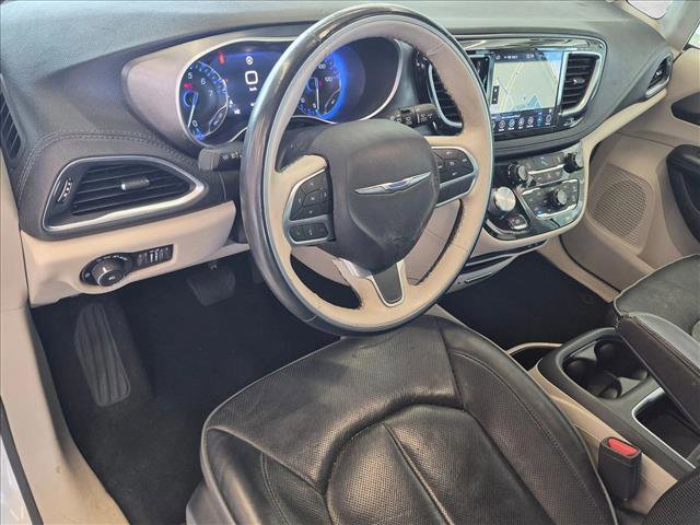 Used 2019 Chrysler Pacifica Limited FWD image 8