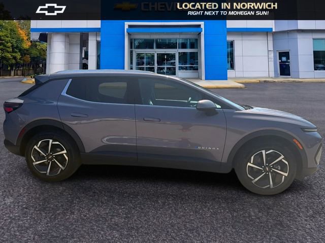 New 2026 Chevrolet Equinox EV LT AWD/4WD image 4