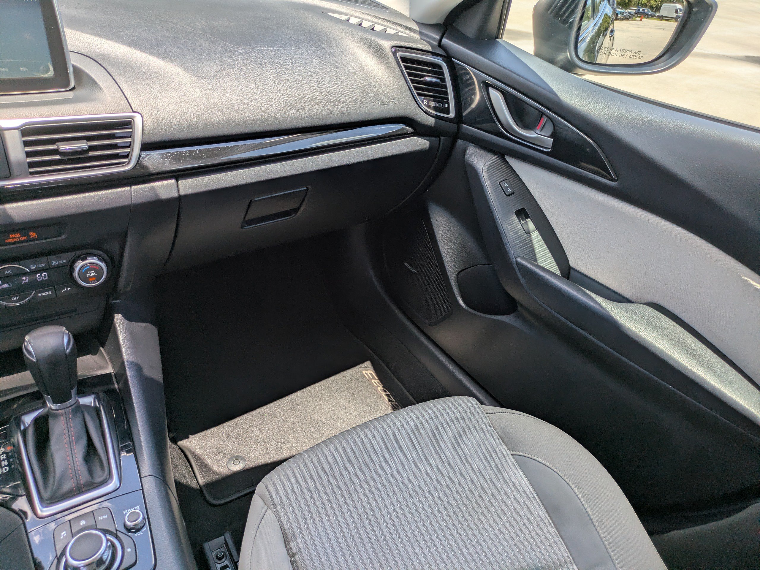 Used 2015 MAZDA MAZDA3 i Touring w/ Technology Package FWD image 15