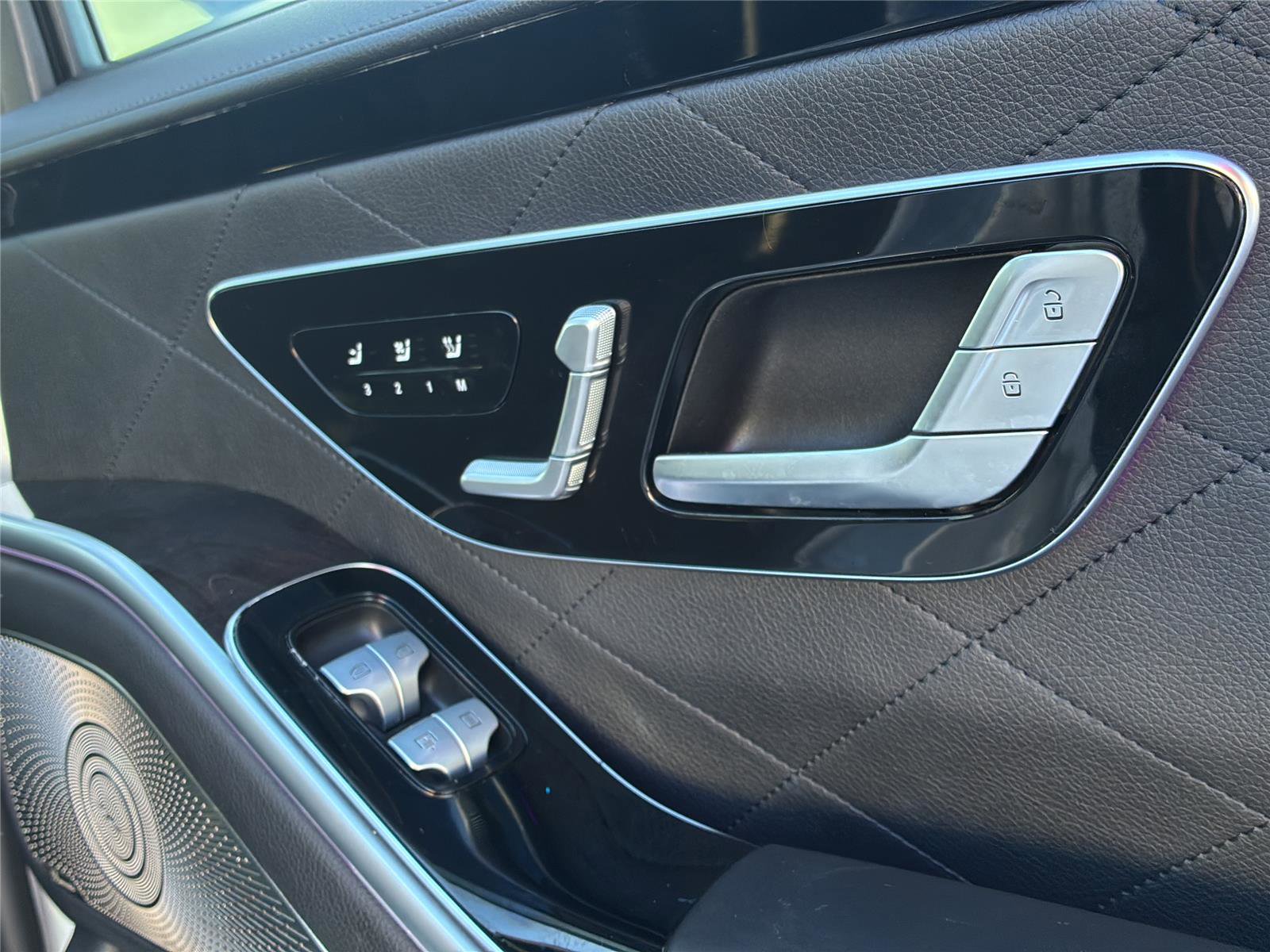 Used 2021 Mercedes-Benz S 500 4MATIC image 35