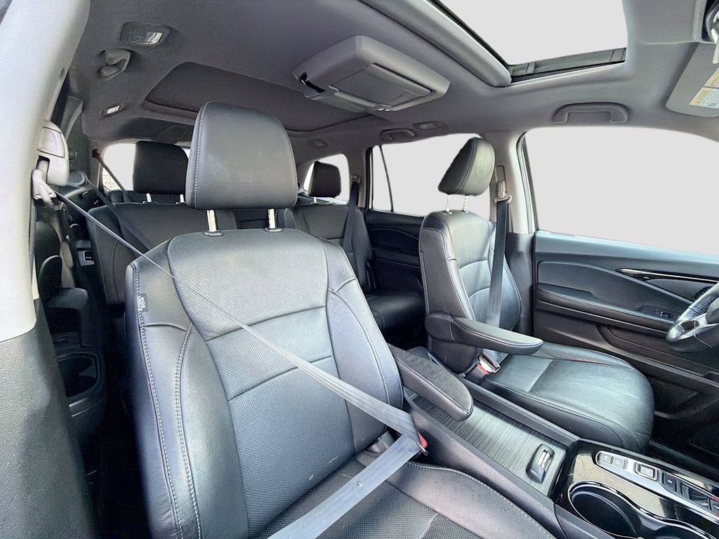 Used 2021 Honda Pilot Elite image 31