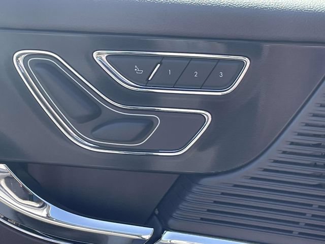 Used 2022 Lincoln Corsair AWD w/ Premium Package image 26