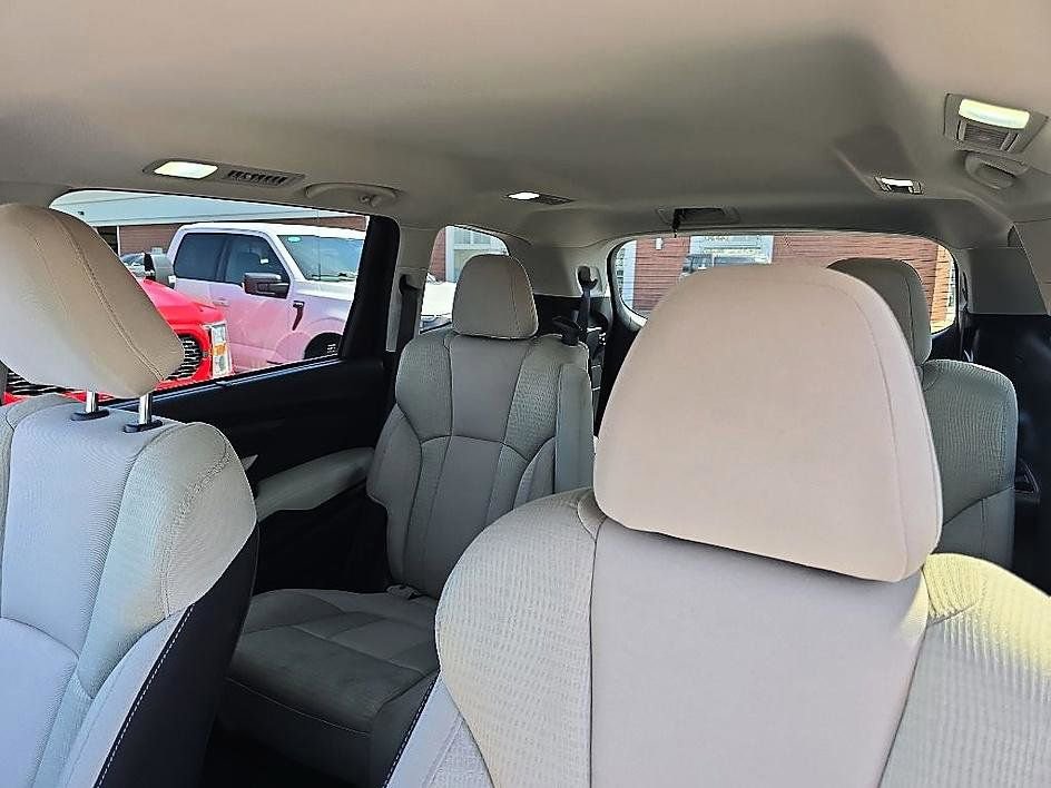 Used 2019 Subaru Ascent Premium AWD/4WD image 30