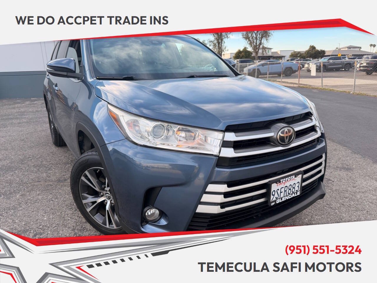 Used 2017 Toyota Highlander Plus w/ Carpet Mat Package FWD image 1