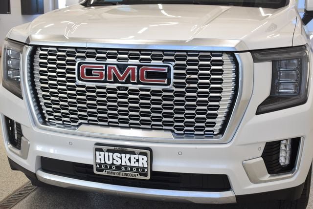 Used 2024 GMC Yukon Denali AWD/4WD image 14