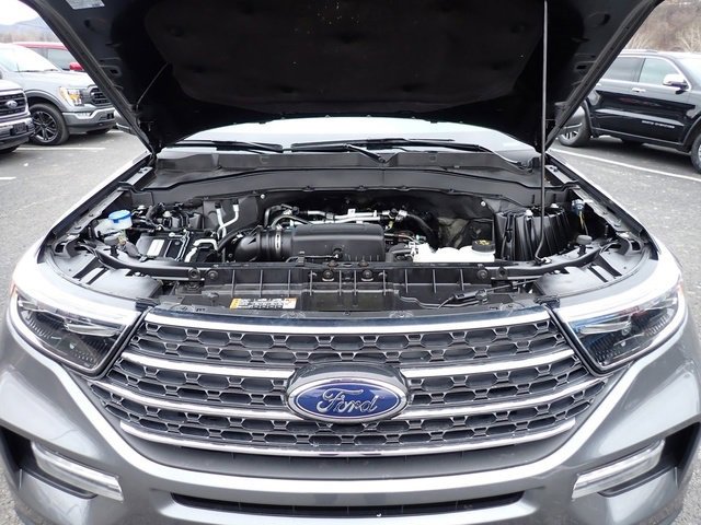 Certified 2023 Ford Explorer XLT w/ Equipment Group 202A image 14