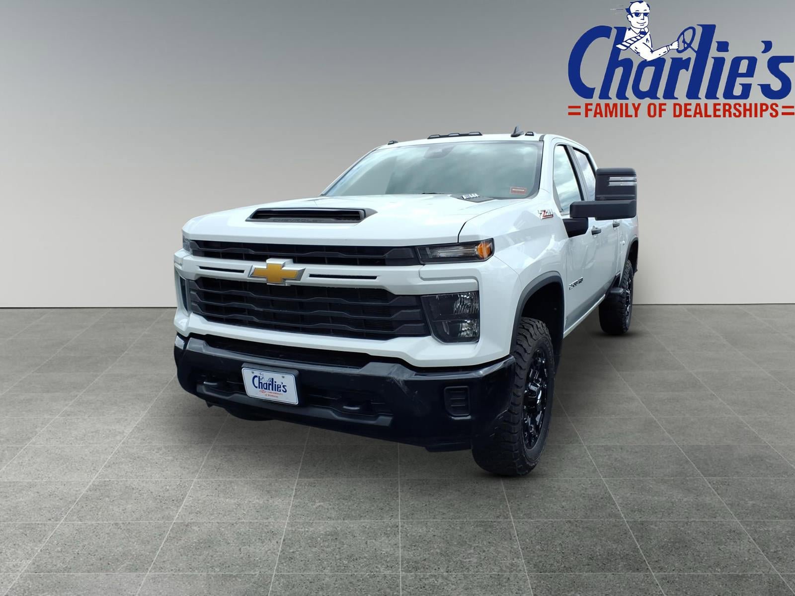 Used 2024 Chevrolet Silverado 2500 Custom w/ Custom Convenience Package AWD/4WD image 1