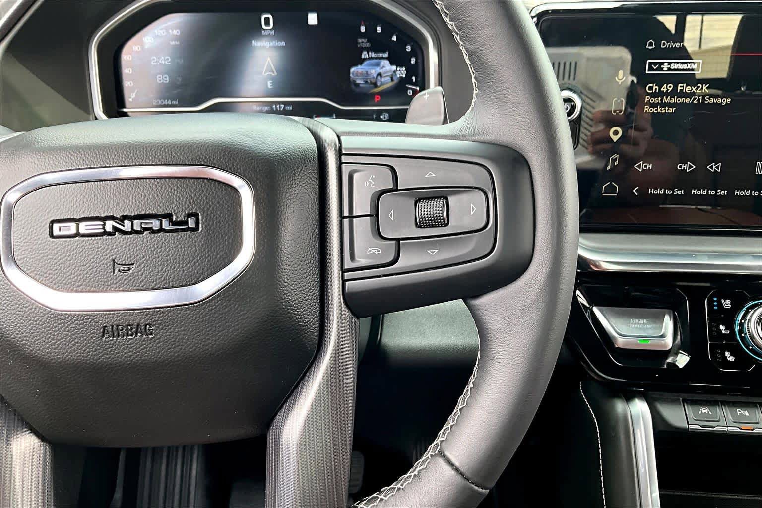 Used 2023 GMC Sierra 1500 Denali Ultimate AWD/4WD image 25
