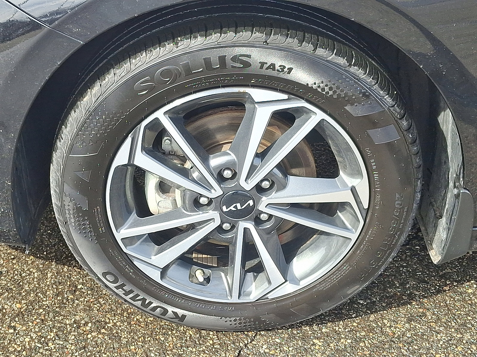 Certified 2023 Kia Forte LXS w/ LXS Technology Package image 8