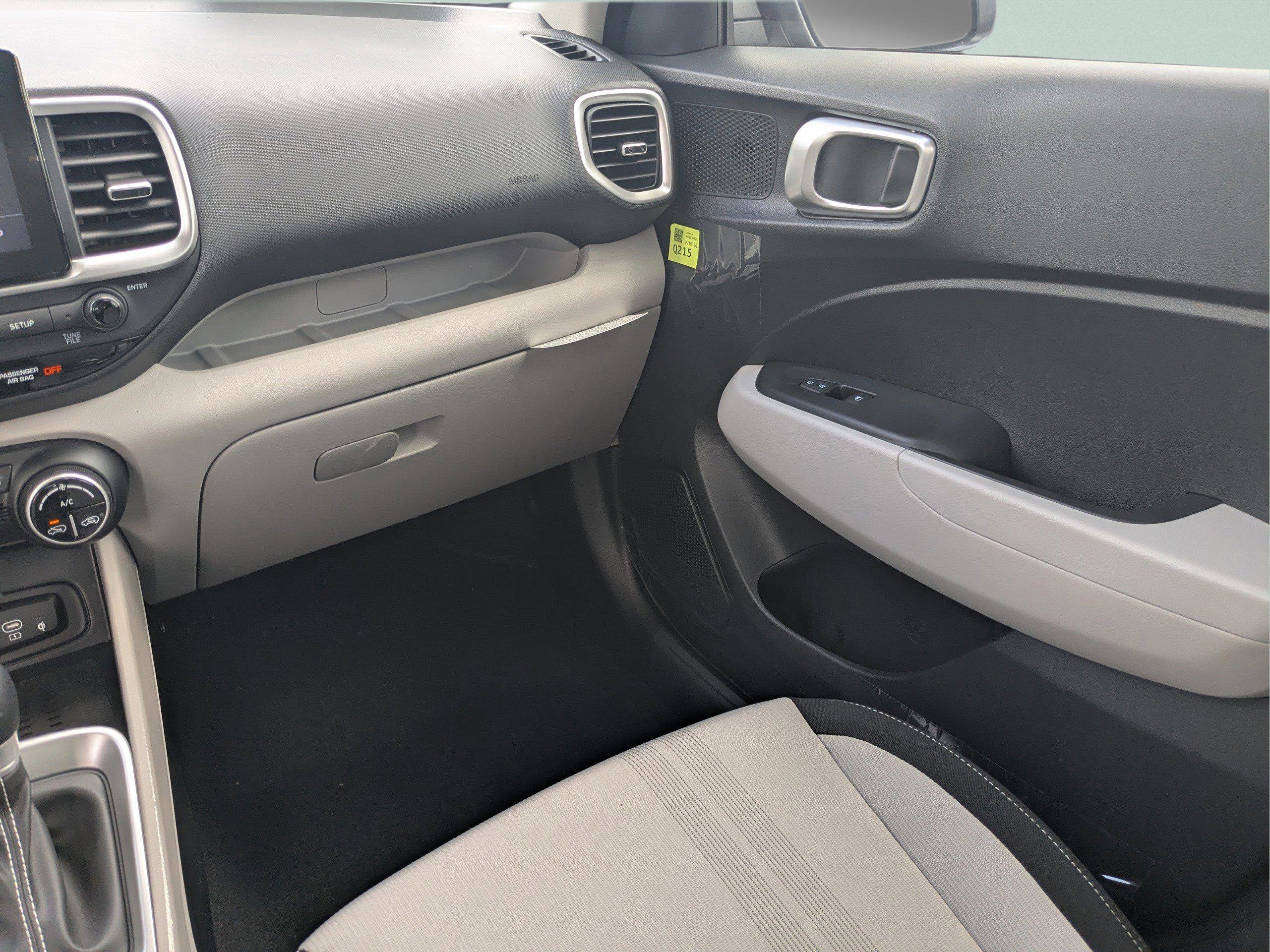 New 2026 Hyundai Venue SEL image 18