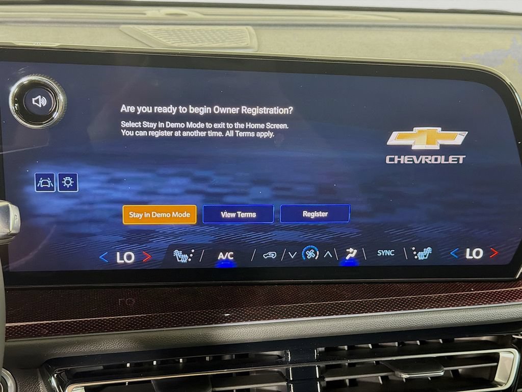 New 2026 Chevrolet Traverse Z71 w/ Enhanced Driving Package AWD/4WD image 14