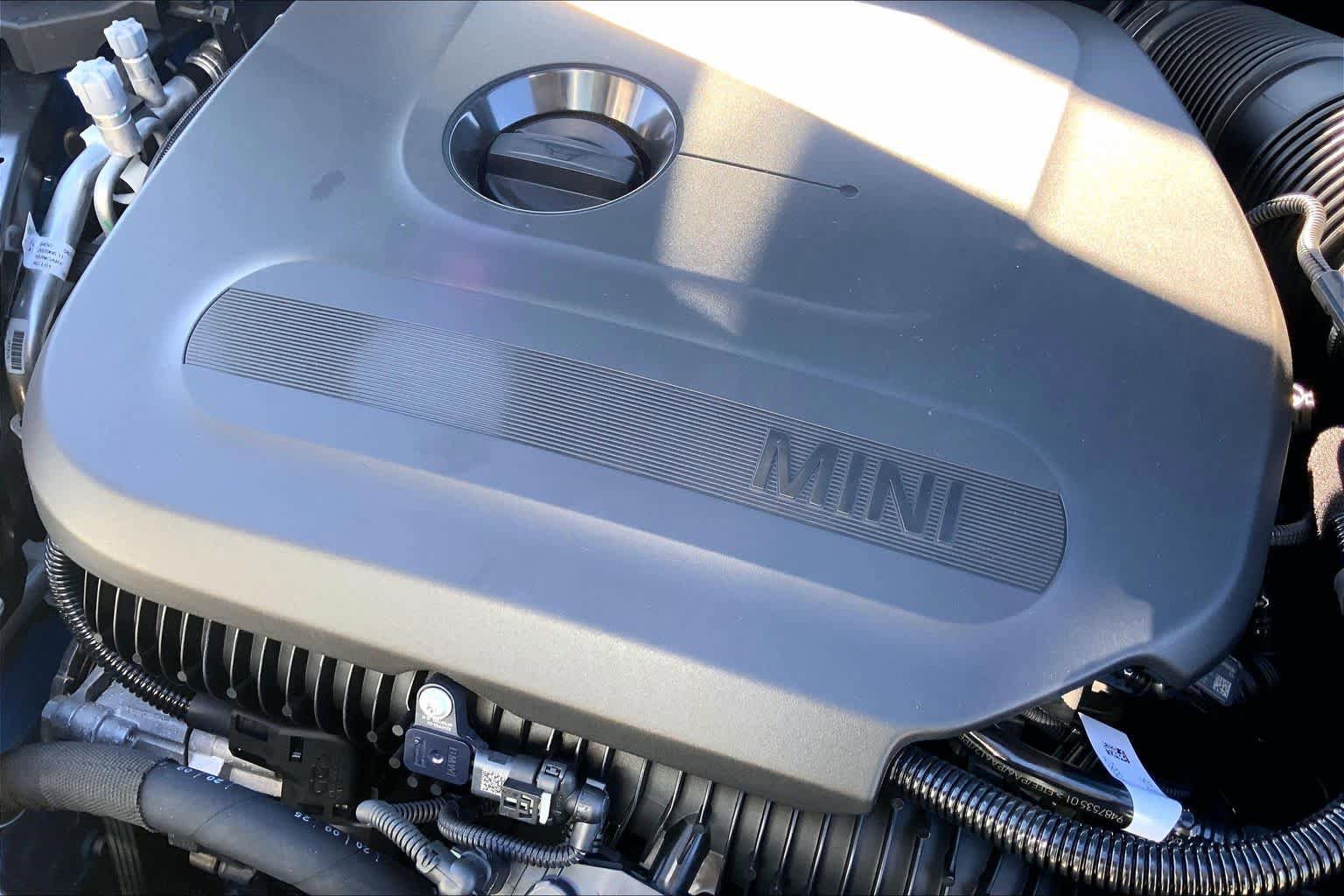 New 2026 MINI Cooper 4-Door Hardtop FWD image 17