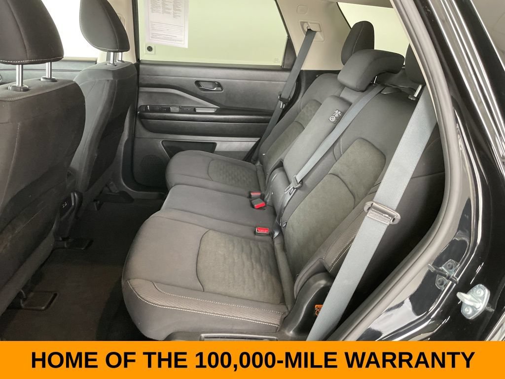 Used 2025 Nissan Pathfinder SV AWD/4WD image 18