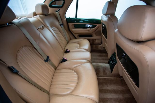 Used 2002 Bentley Arnage R image 26