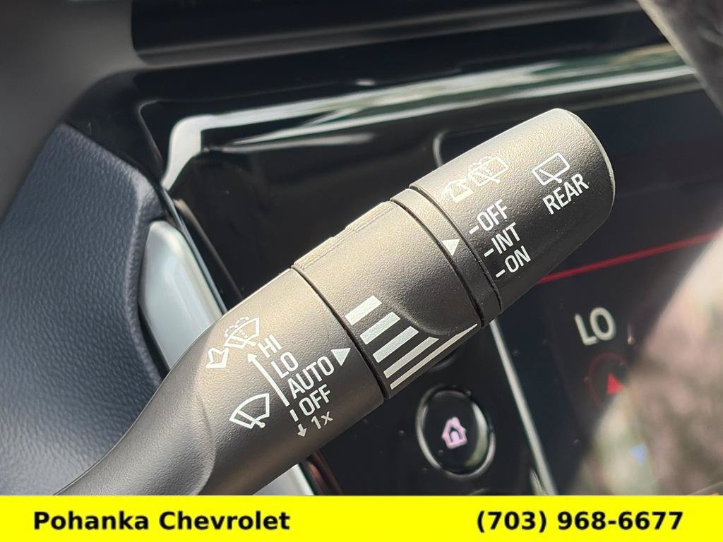Certified 2023 Chevrolet Bolt EUV Premier FWD image 11