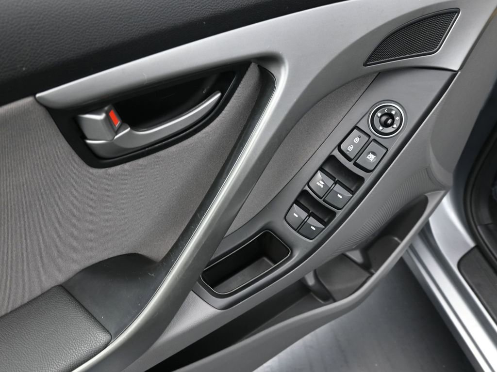 Used 2016 Hyundai Elantra SE w/ Option Group 02 image 14