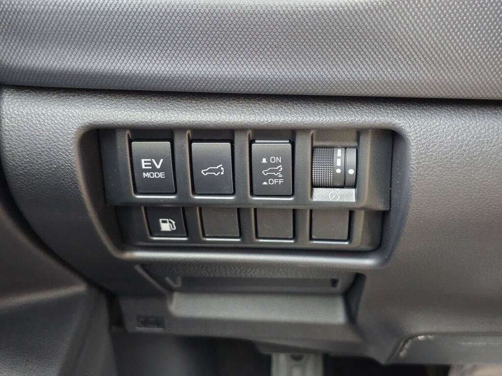 New 2026 Subaru Forester Limited AWD/4WD image 32