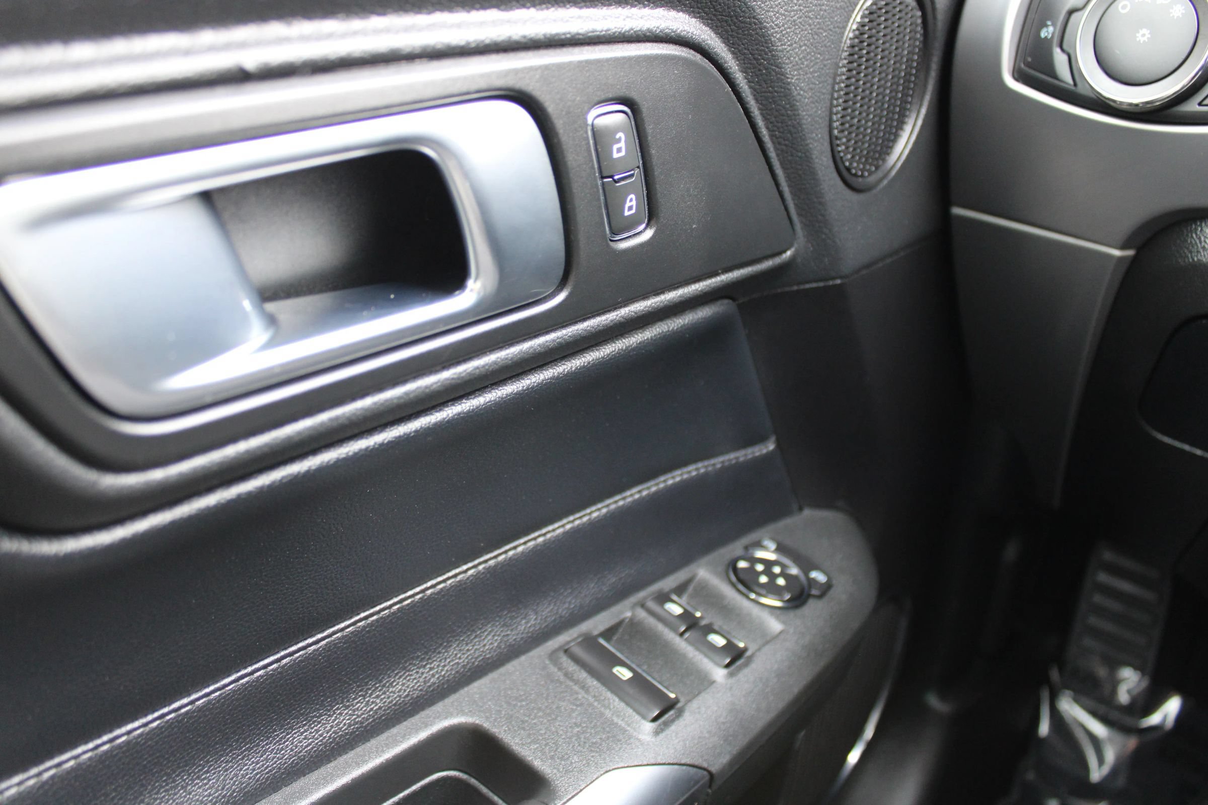 Used 2022 Ford Mustang Premium RWD image 22