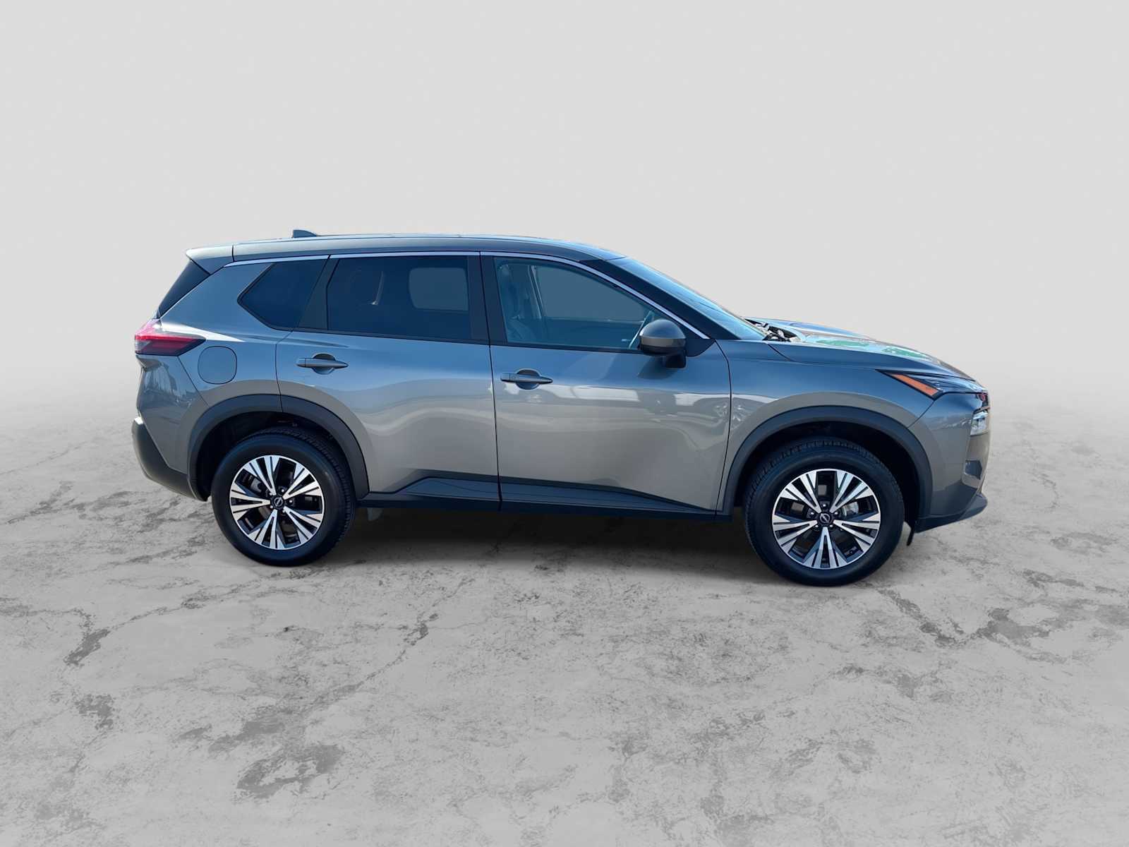 Used 2023 Nissan Rogue SV AWD/4WD image 9